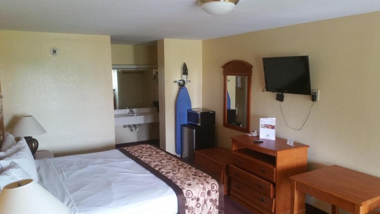 Americas Best Value Inn San Antonio - At&T Center/Fort Sam Houston מראה חיצוני תמונה