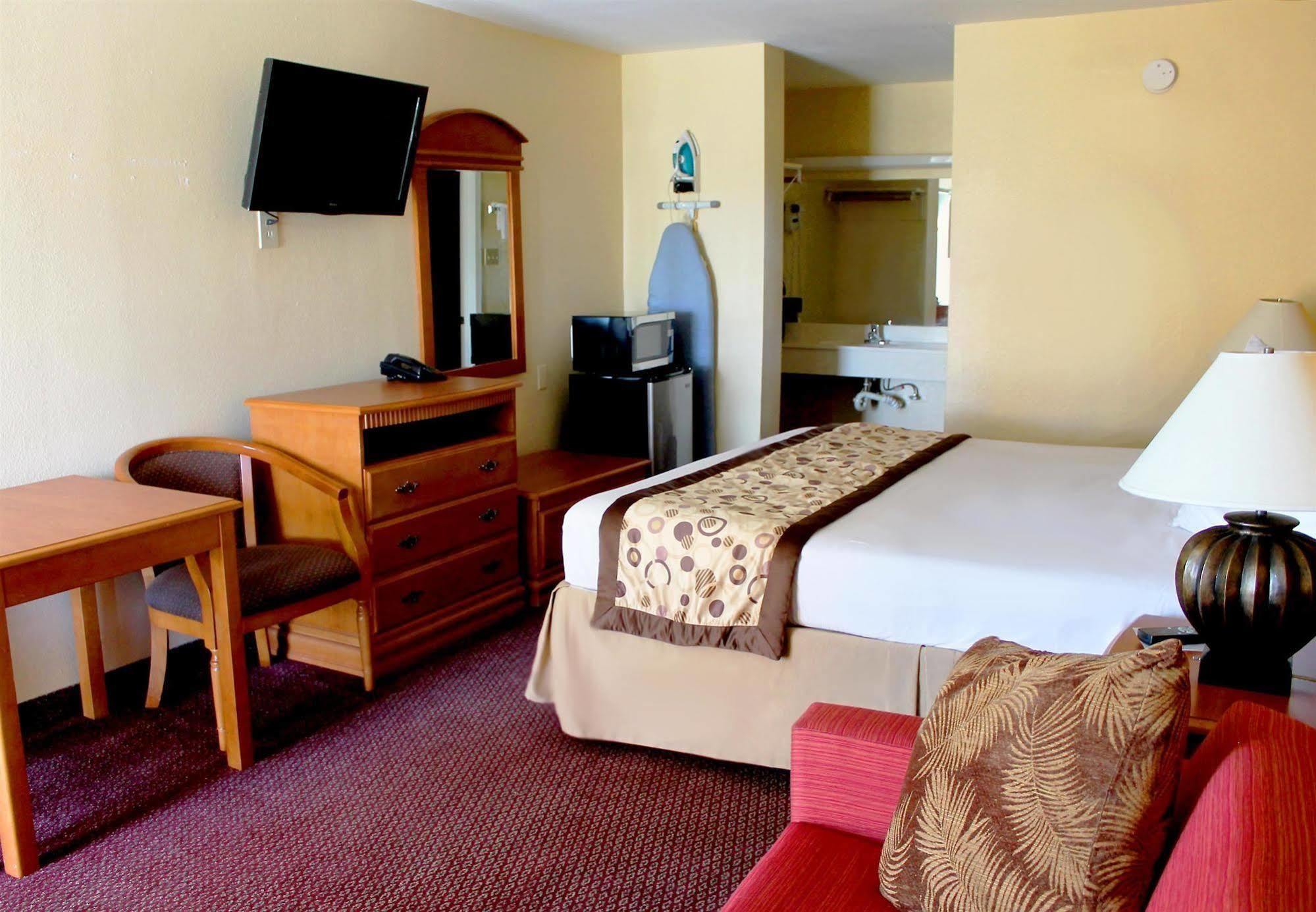 Americas Best Value Inn San Antonio - At&T Center/Fort Sam Houston מראה חיצוני תמונה